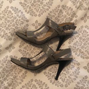 Nine West T-Strap open toe heels, gray, sz 8